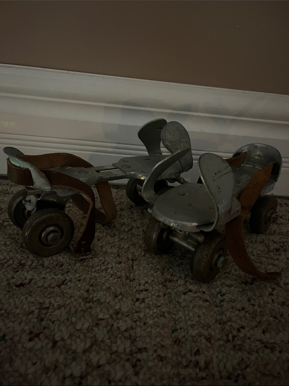 Vintage Metal/Leather Dominion Model 24 Roller Skates - Canada
